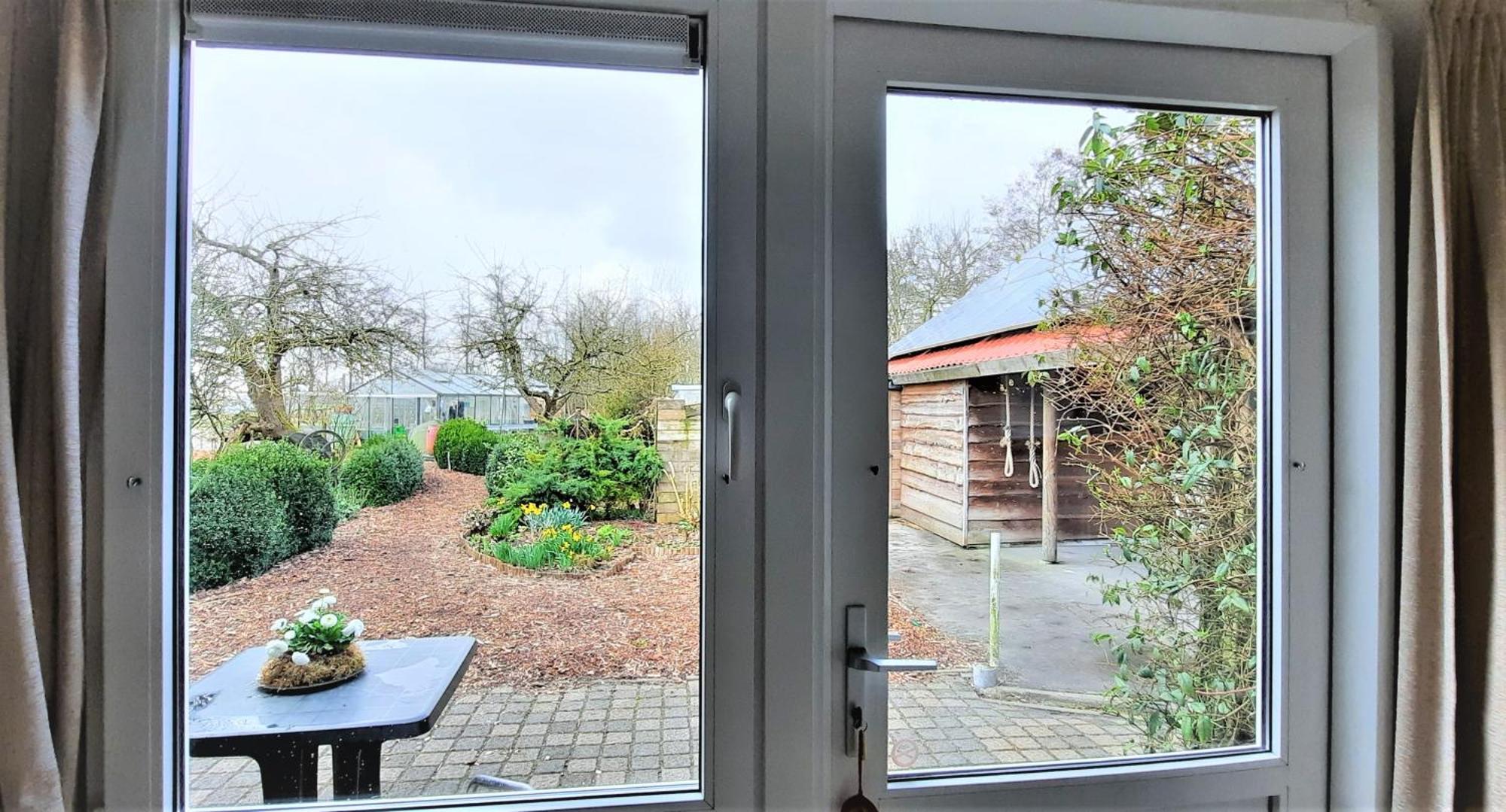 Appartement 2 Met Terras Aan De Tuin Van Op De Roemte Baflo Екстер'єр фото